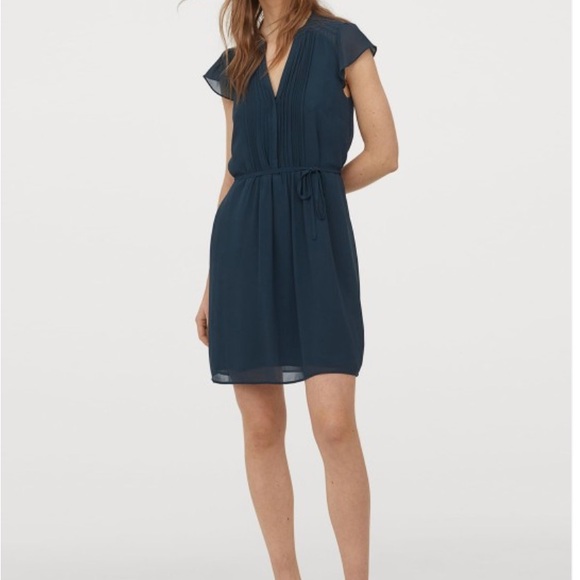 H&M Pintuck Flutter Sleeve Tie Waist Navy Chiffon Dress XXS - Picture 2 of 9